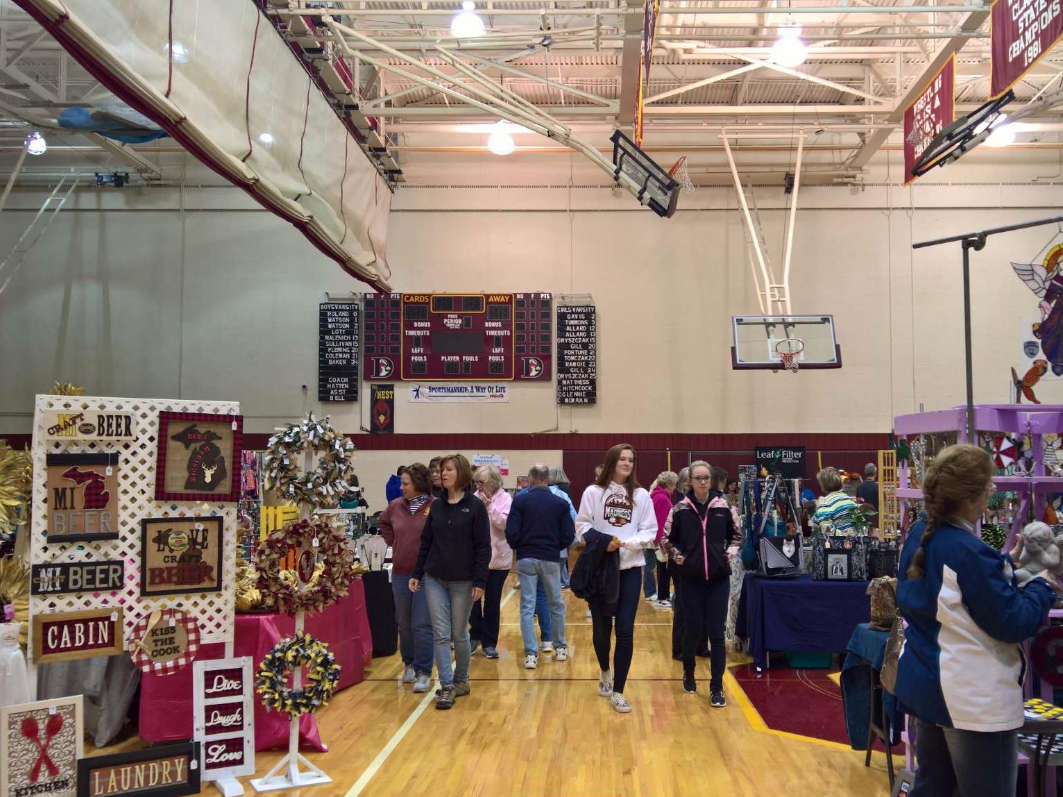 2021 Walled Lake Western HS Craft Show